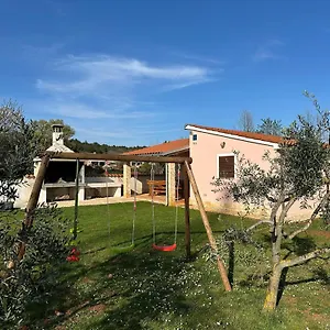 Kuca Renata Ferienhaus Pula